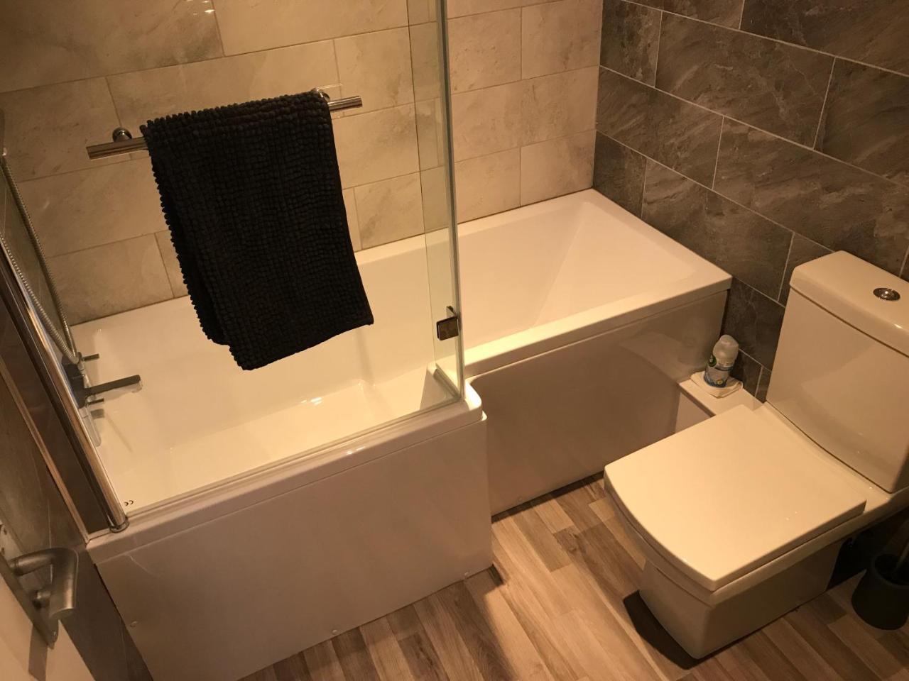 Fornham Guest House Chertsey Εξωτερικό φωτογραφία