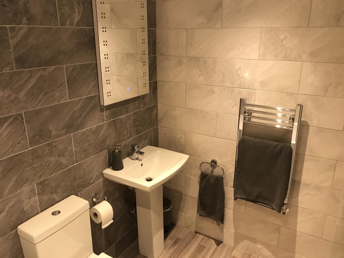 Fornham Guest House Chertsey Εξωτερικό φωτογραφία
