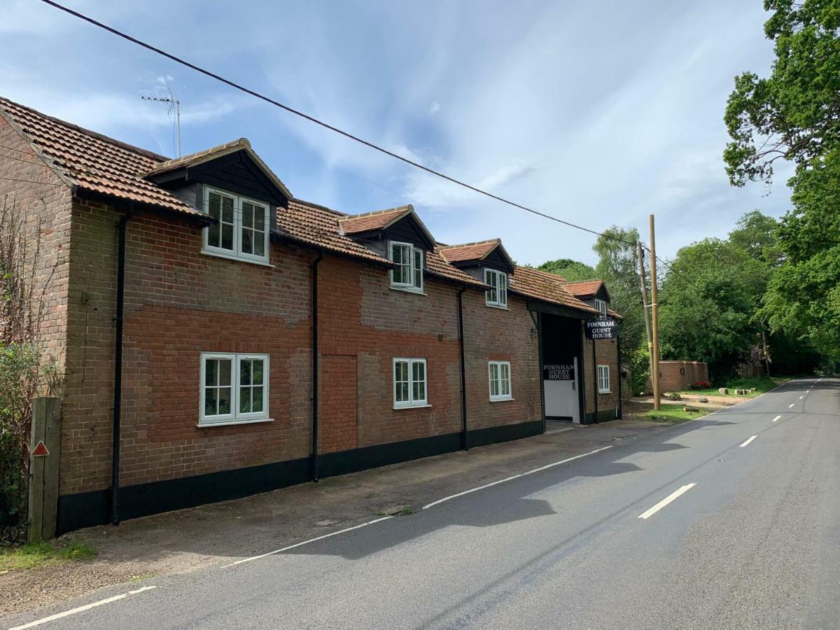 Fornham Guest House Chertsey Εξωτερικό φωτογραφία
